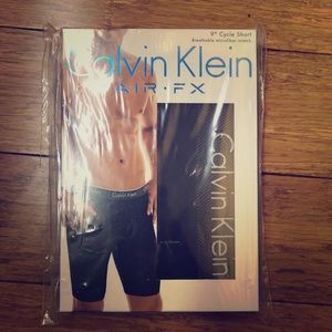 Calvin Klein Air FX 9” Cycle Brief Sz M